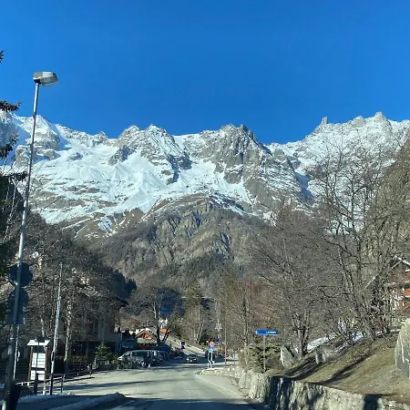 Lägenhet Casa Dolce Courmayeur